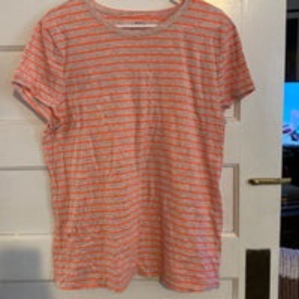 Loft tshirt
